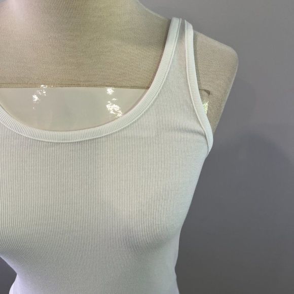 NWOT NORDSTROM White Ribbed Tank Top (S)‎ - Picture 3 of 8